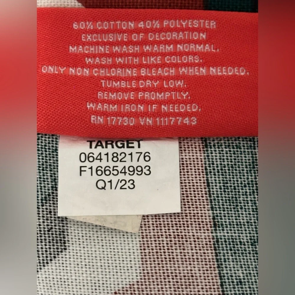 NWOT Opalhouse designed with Jungalow Profil Shower Curtain - Green Geometric